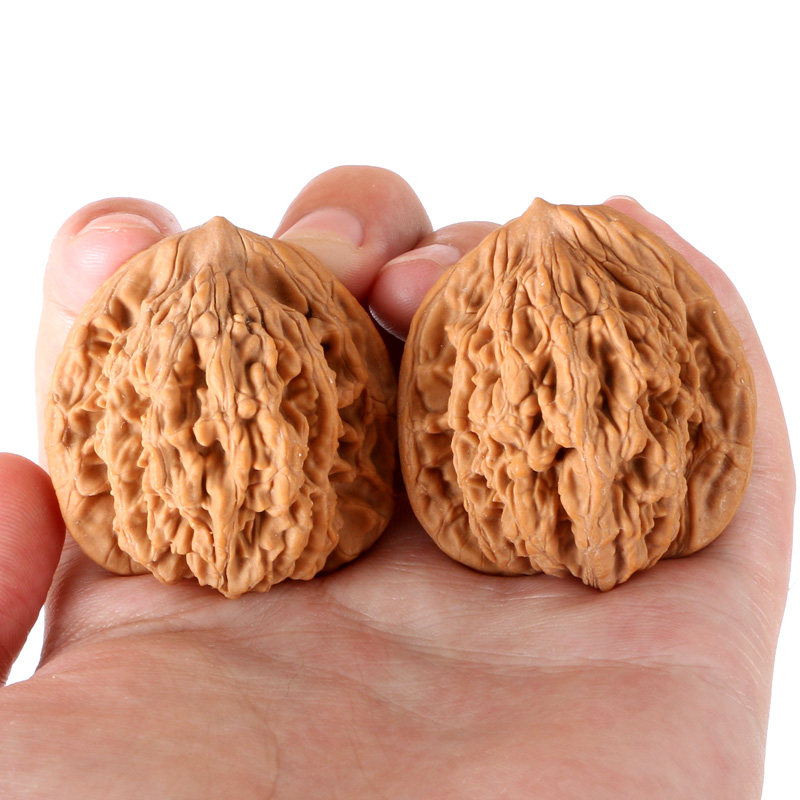 Bola Pijat Tangan Kayu Walnut  - Unique Art Craft ulasan dan harga